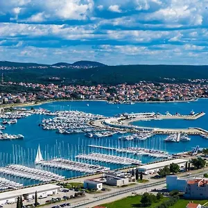 Svitlana , Sukošan Croatie